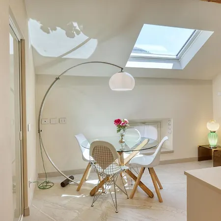 Skyview Apartamento *
